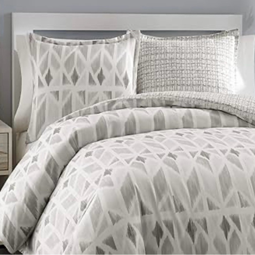 City Scene Grayson Reversible Cotton 3-piece Duvet Cover Set King - Picture 2 of 6